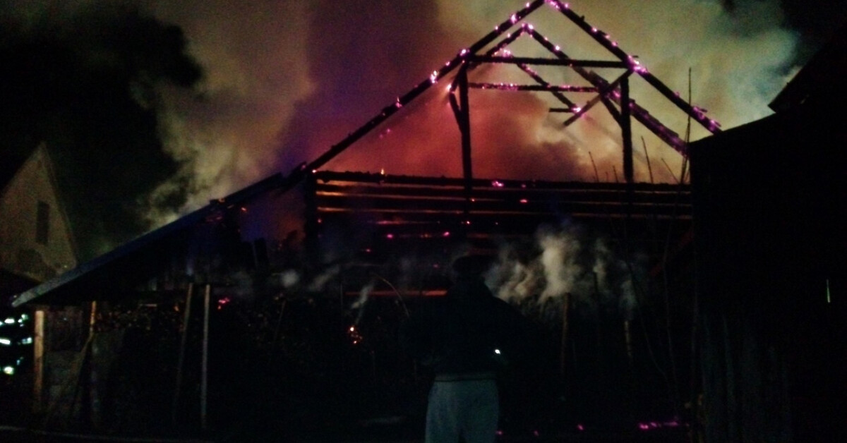 Myślenice: Pożar stodoły na ul. Średniawskiego