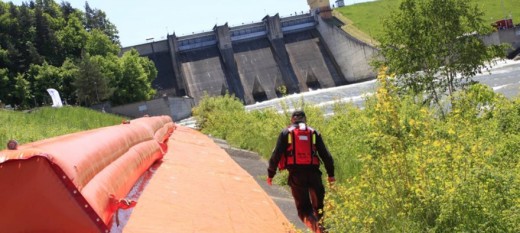 Dobczyce: Spuścili wodę w zaporze, żeby przećwiczyć powódź
