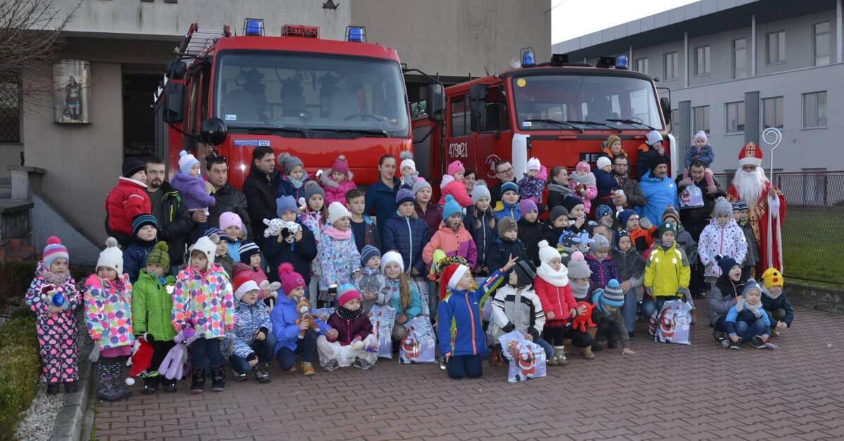 Myślenice: Mikołaj odwiedził ponad 90 dzieci z Dolnego Przedmieścia 