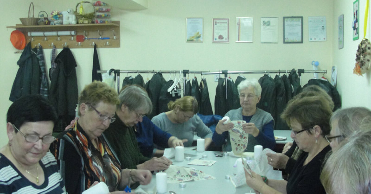  Sułkowice: Seniorzy bawią się w "Kole"