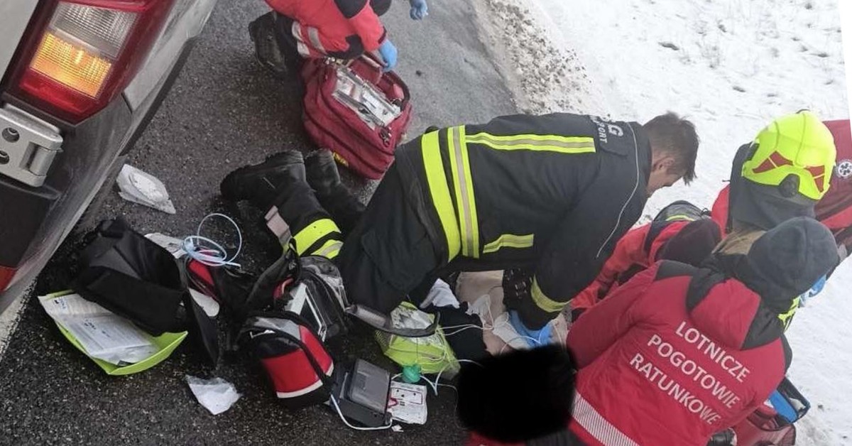 Ratownik OSP Grupa Poszukiwawczo-Ratownicza uratował kierowcę na trasie. Bo „ratownikiem się jest, a nie bywa”