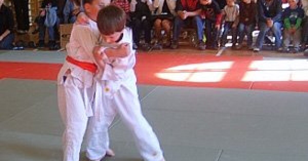 Pierwszy start młodych judoków