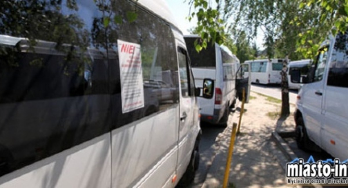 Prywatni przewoźnicy: Na plac przy ul. Słowackiego już nie wjedziemy