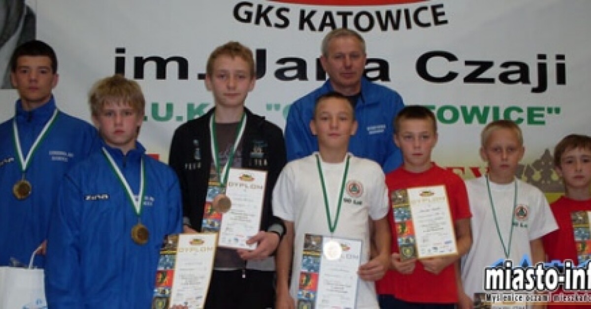 Zapasy: Pięć medali zapaśników Dalinu w Katowicach