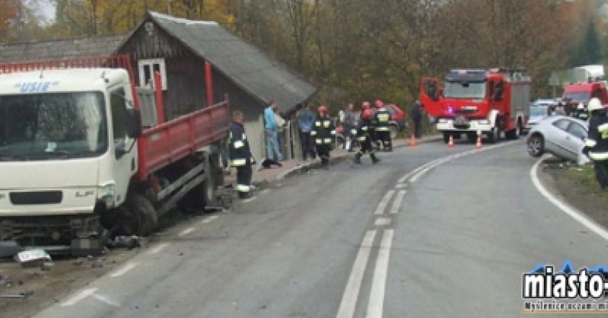 Wierzbanowa: Czołowe zderzenie z ciężarówką