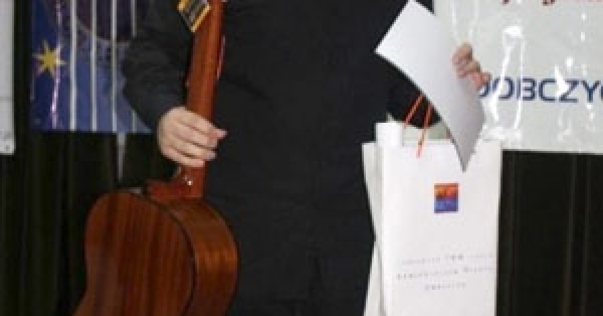 Dobczyce: II Ogólnopolski Konkurs Gitarowy "Młodzi czarodzieje gitary"