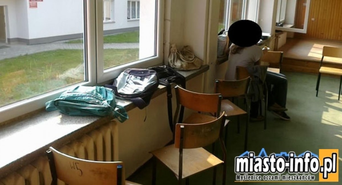 ALARMUJECIE: Uczniowie likwidowanego ZSTiR przeniesieni do nowej szkoły nie mieli warunków do nauki