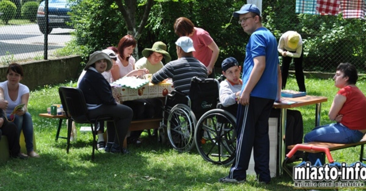 Oddział Wsparcia dla Dorosłych w Myślenicach szuka wolontariuszy