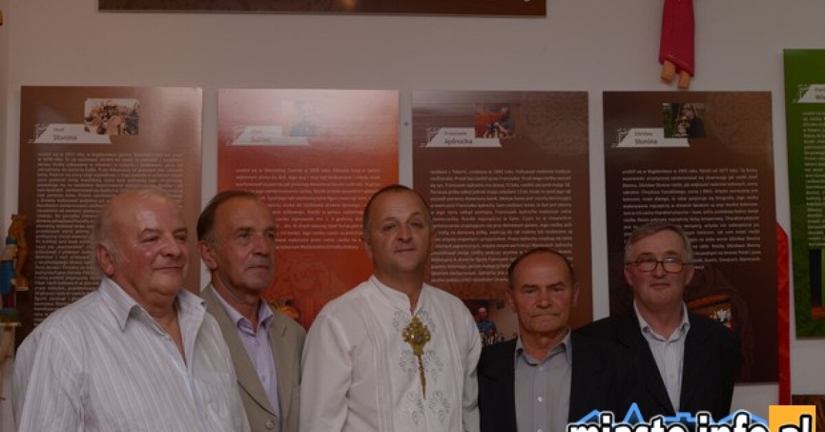 Skomielna Czarna: Otwarto galerię ludowej rzeźby