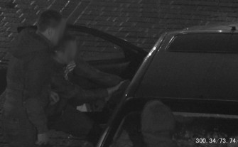 Dobczyce: Całą bandą napadli na kierowcę i pasażera samochodu w centrum miasta