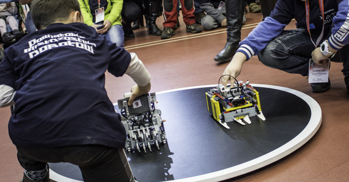 Powiatowe Mistrzostwa Robotów 2014: Robot z Sieprawia najlepszy