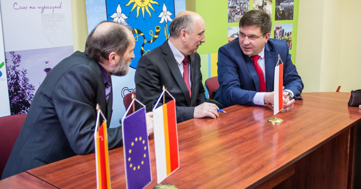 Dobczyce: Podpisali porozumienie w sprawie zagospodarowania terenów wokół zalewu dobczyckiego 