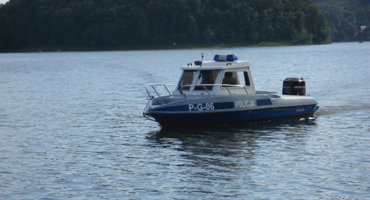 Dobczyce: Policjanci rozpoczęli służbę na zalewie