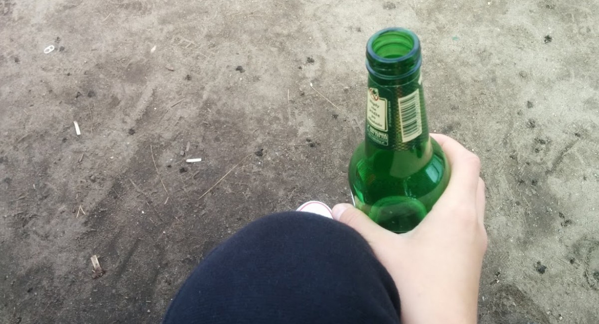Lubisz wyskoczyć "na piwko" lub "flaszkę" w plener? Przygotuj się na mandat