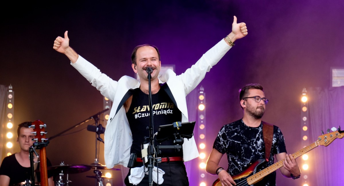 Dlaczego podczas dni miast i wsi grają zespoły disco polo? CBOS zna odpowiedź