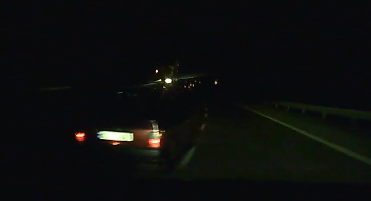 Kierowca bez prawa jazdy nie zatrzymał się do kontroli i zaczął uciekać. Miał 1,5 promila