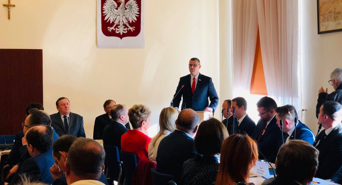 Burmistrz Jarosław Szlachetka złożył ślubowanie. Czy uda mu się zrealizować swój program?