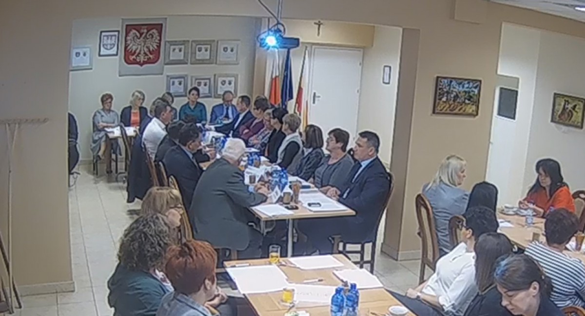 Raciechowice na skraju bankructwa: Liczą na wsparcie prezesa Orlenu, sąsiednich gmin i rządu