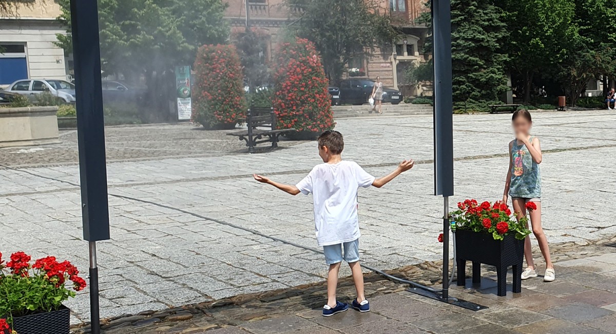 W mieście stanęły trzy kurtyny wodne
