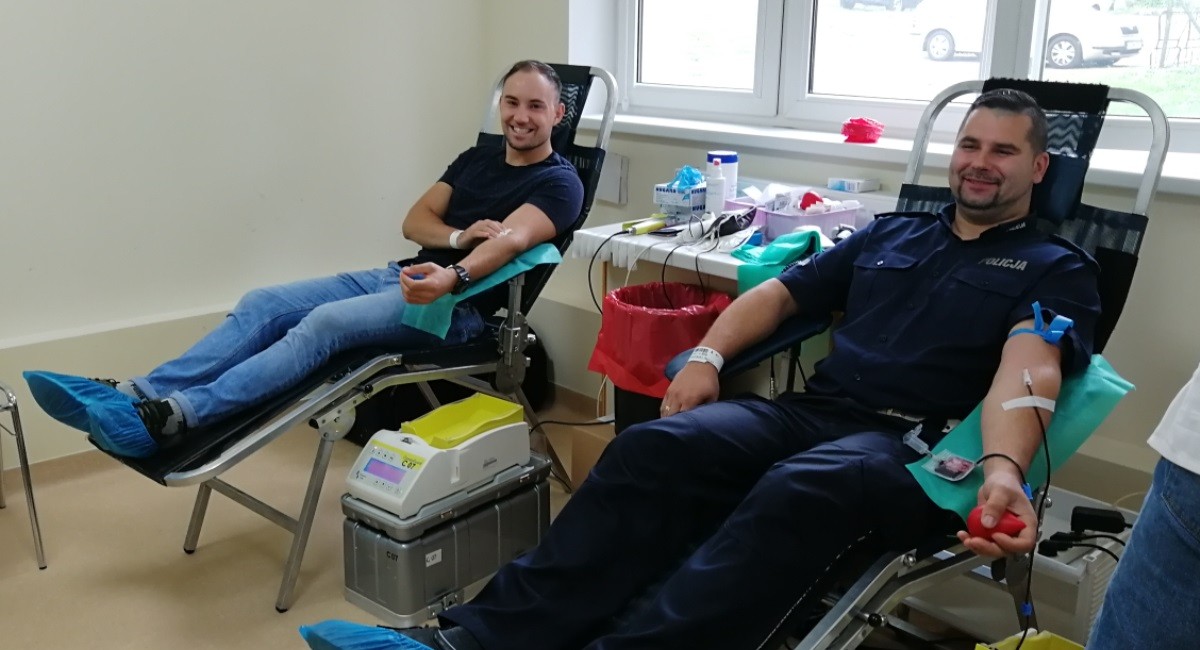 Zebrali 18 litrów krwi. Ciągle można pomóc Łukaszowi Płachcie