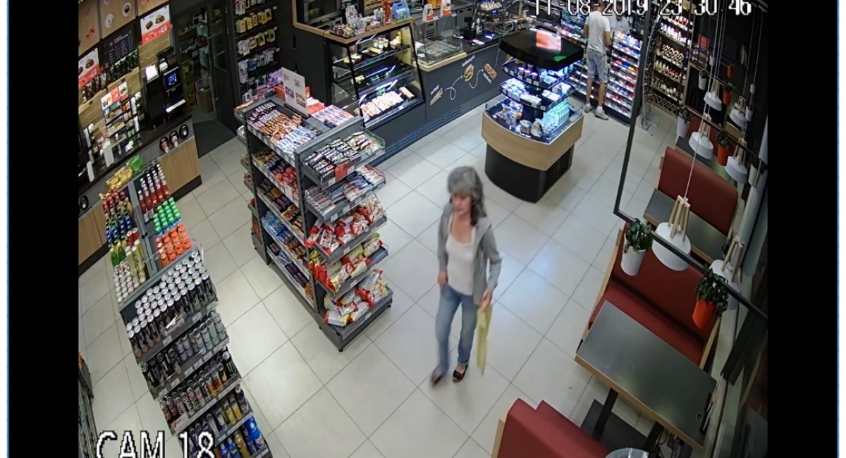 Ukradła telefon ze stacji. Policja szuka pomocy u internautów