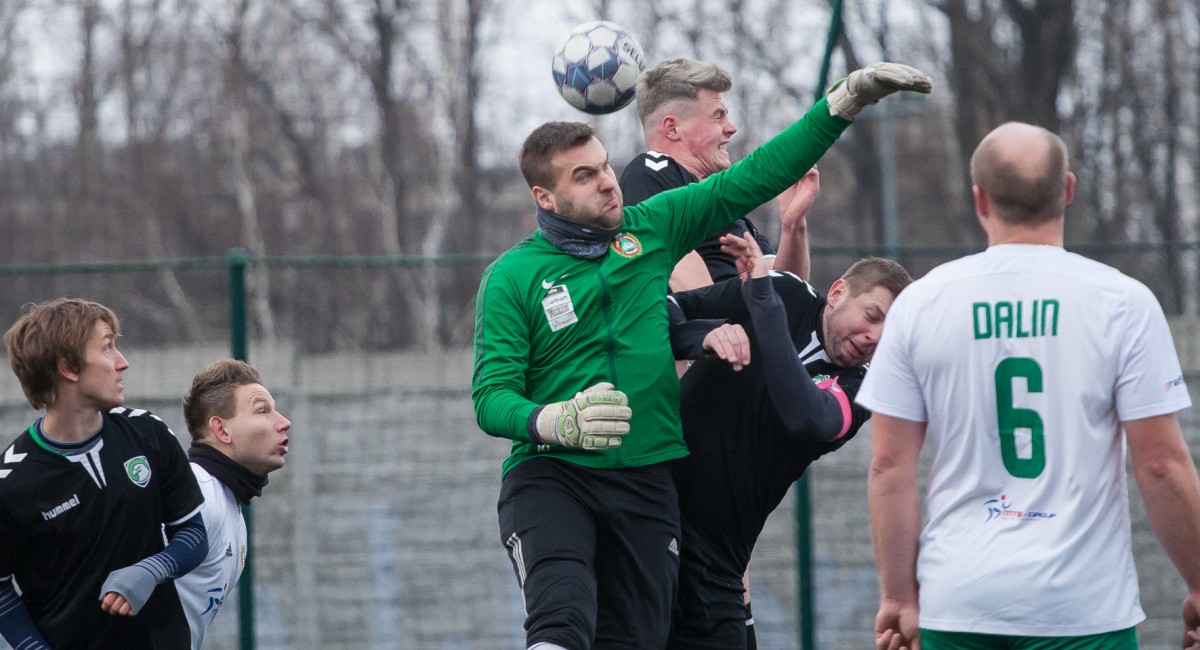 Noworoczne Derby Myślenic: Dalin wygrywa z Orłem 3:0