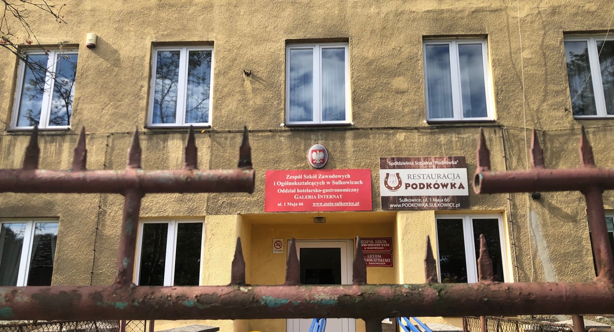 Radna Aleksandra Korpal pyta o Sułkowice. Czy burmistrz kupi internat od starosty?