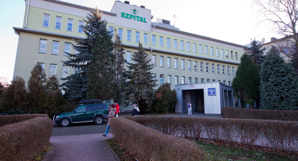 Szpital zawiesza planowane przyjęcia na oddziały i do poradni. Co się zmienia?