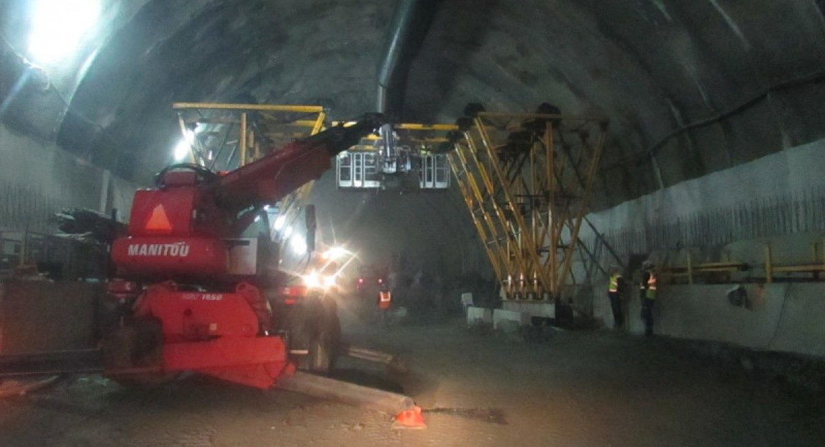 Koronawirus utrudnia budowę tunelu. Prace trwają, ale wprowadzono dodatkowe obostrzenia