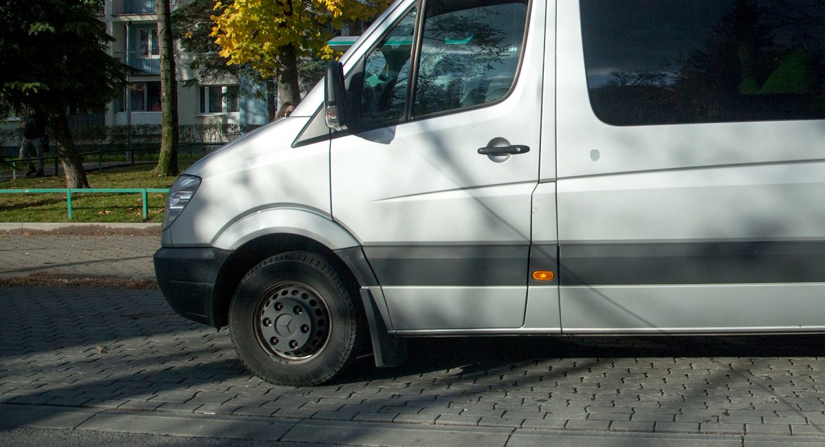 Wójt uruchamia kolejną linię. Bezpłatny bus jedzie z Sieprawia do Myślenic