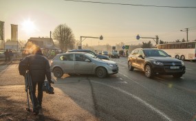 Sześć firm chce brać udział w budowie tunelu pod Zakopianką. Na ten czas mieszkańcy domagają się świateł