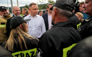 Prezydent Andrzej Duda oglądał skutki nawałnicy w Myślenicach. Burmistrz szacuje straty na co najmniej 10 mln zł
