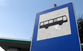 Na trasę Raciechowice-Kwapinka wyjechał bus. Bilet kosztuje 3,5 zł