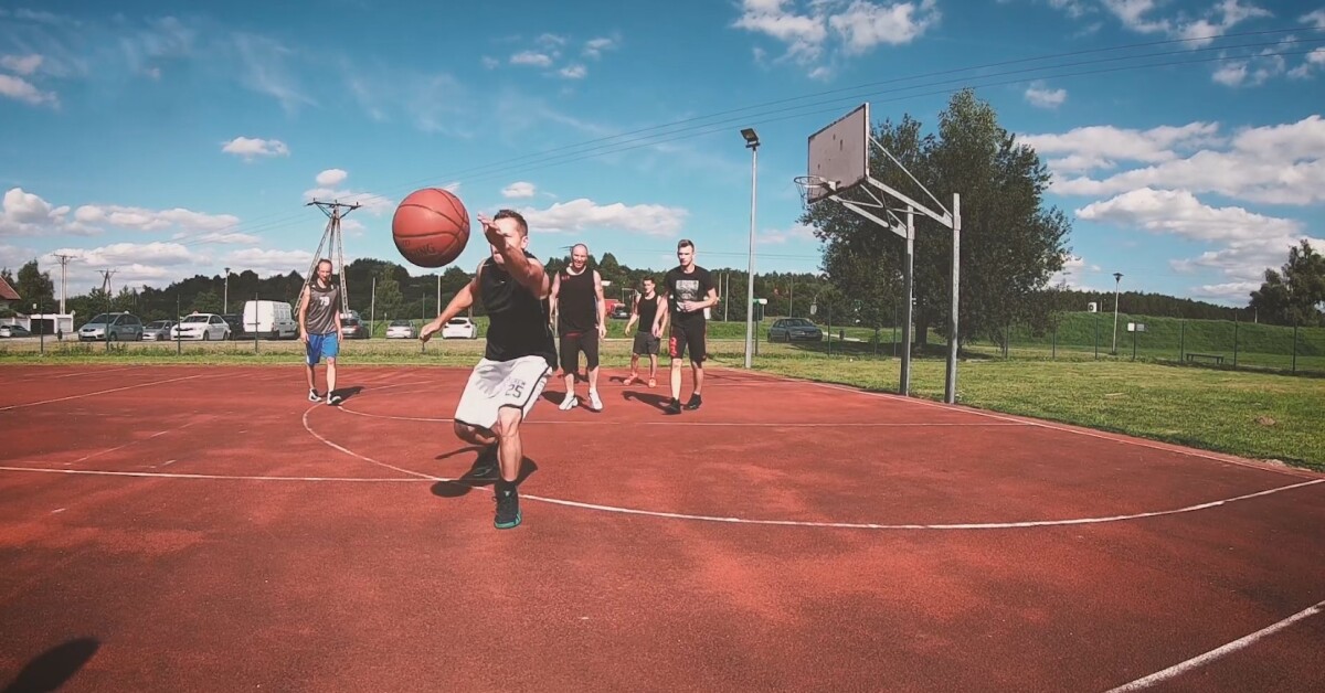 Pierwszy turniej streetball "GOLDEN G.O.A.T" wygrała ekipa z Dobczyc. „Zawody powstały z pasji do koszykówki”