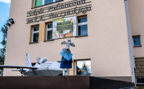 Została zawieszona po lekcji z obcokrajowcami. Sprawa dyrektor z Dobczyc doczekała się finału
