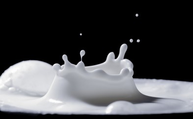 Mleko bez laktozy - kto powinien je pić?