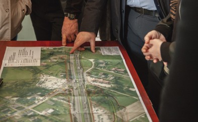 Koncepcja budowy tunelu w Krzyszkowicach wylądowała na stole. Termin realizacji przesunięty o rok, a mieszkańcy zgłaszają swoje uwagi