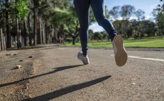 Jaka jest różnica między damskimi a męskimi butami do biegania?