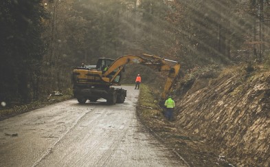 Myślenice. Ruszył remont przepustów przy drodze prowadzącej na Chełm