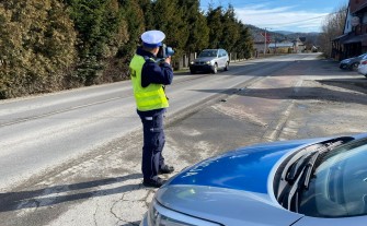 Krzczonów. Przekroczył prędkość, ale zignorował policjantów. Pościg zakończył się na myjni