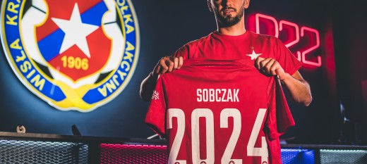 Szymon Sobczak piłkarzem Białej Gwiazdy. Pierwsze kroki stawiał w Szczeblu Lubień