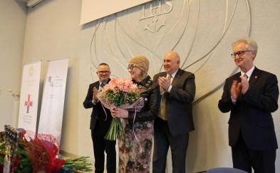 Agnieszka Cahn z nagrodą za zasługi dla dialogu