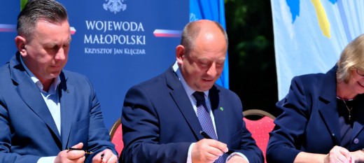 Dobczyce. Gmina otrzyma 4,8 mln zł na usunięcie osuwiska i naprawę ul. Jałowcowej