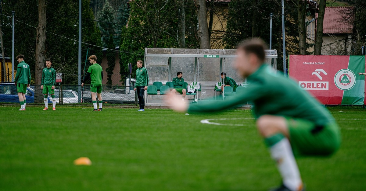 Gdzie w czasie remontu stadionu będą grać piłkarze Dalinu Myślenice? „Podpisaliśmy umowę na cały sezon rozgrywkowy”