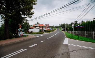 Siepraw. Przejście dla pieszych w okolicach stacji paliw? Starosta wymienia trzy powody dlaczego to się nie uda