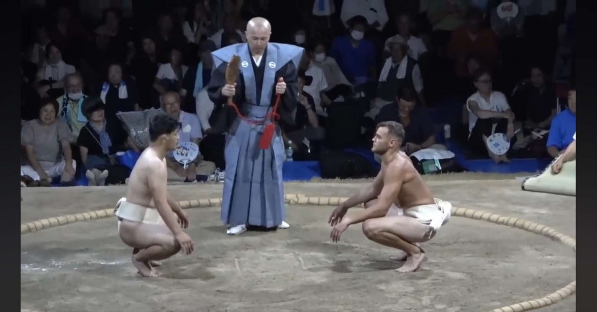 Jan Mastela na turnieju sumo tradycyjnego w Japonii