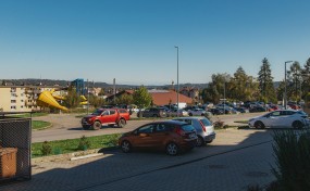 Mieszkańców osiedla czekają zmiany. Parking nad basenem dla klientów pływalni i przebudowa ul. Ogrodowej