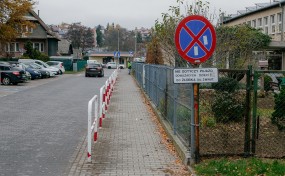 Myślenice. Trwa przebudowa żłobka. Rodzice zabiegają o budowę zatoki dla samochodów