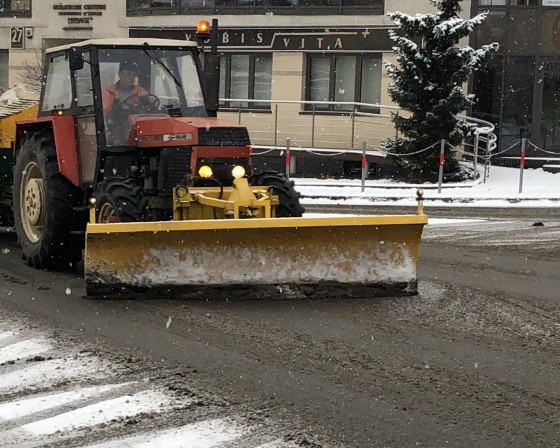 Zima 2024/25. Kto odśnieża drogi gminne?