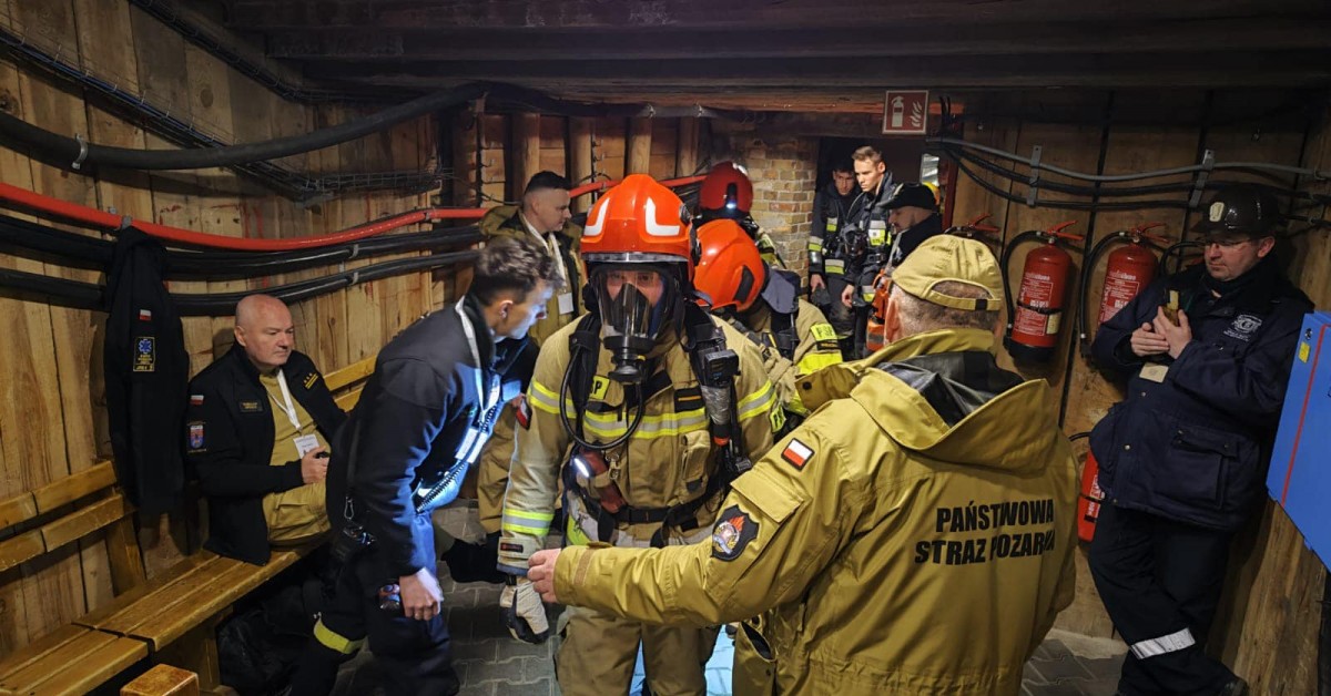 Reprezentanci Myślenic bezkonkurencyjni w Barbórkowym Turnieju Strażaków i Ratowników w Wieliczce